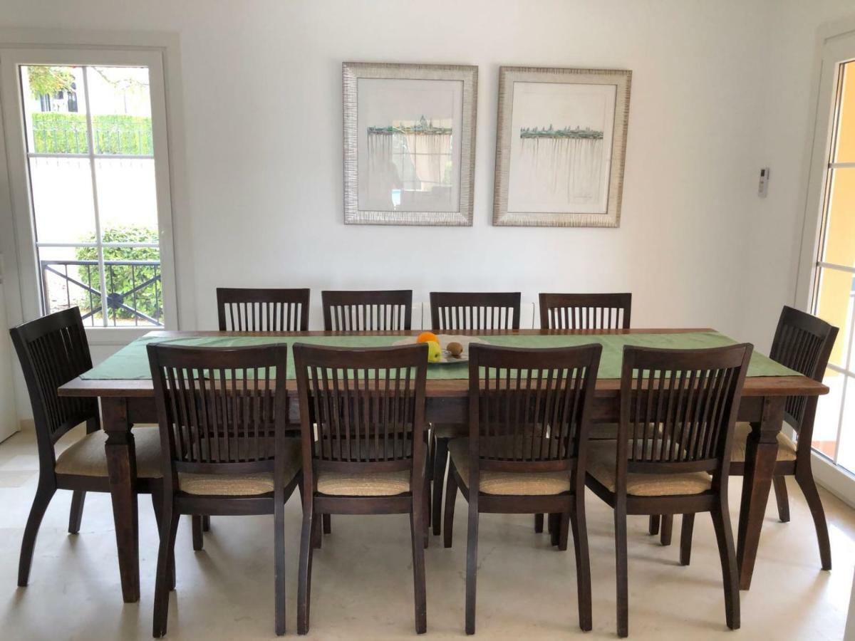 Villa פינסטראט מראה חיצוני תמונה