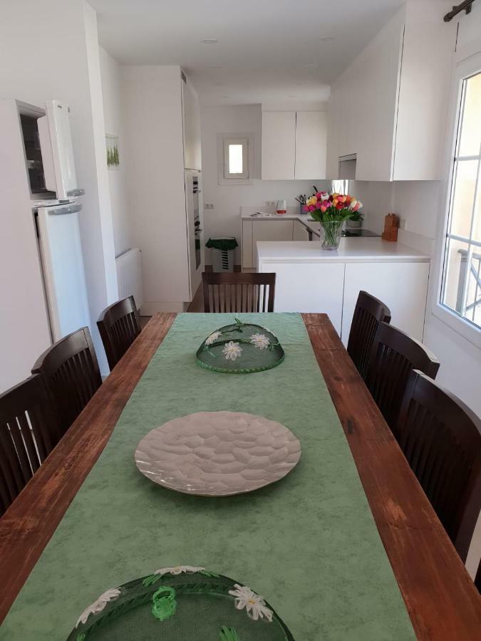 Villa פינסטראט מראה חיצוני תמונה