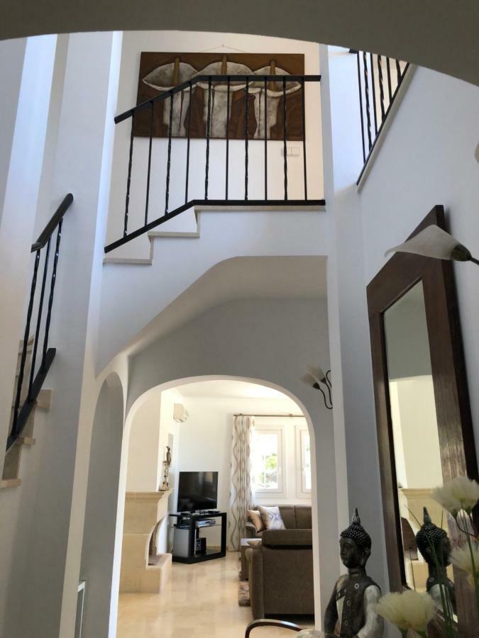 Villa פינסטראט מראה חיצוני תמונה